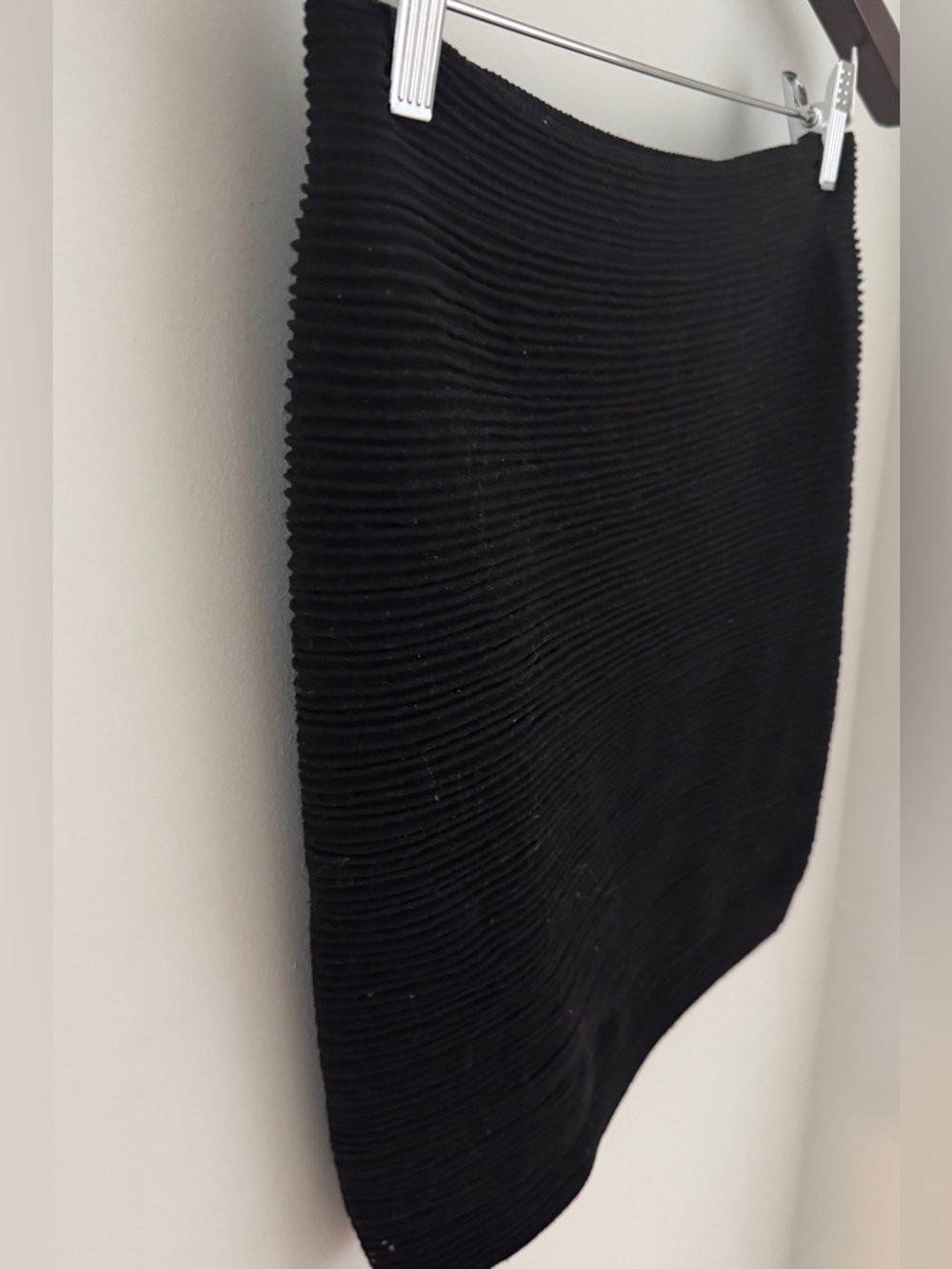 bebe Black Ribbed Mini Skirt - Picture 3 of 6